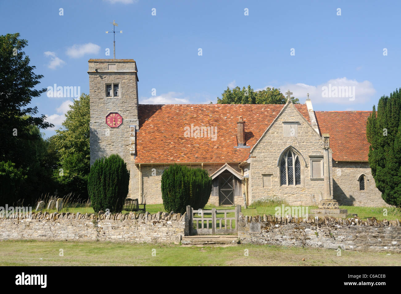 The Church of St. Margaret of Antioch, in Knotting, Bedfordshire, England Stock Photo