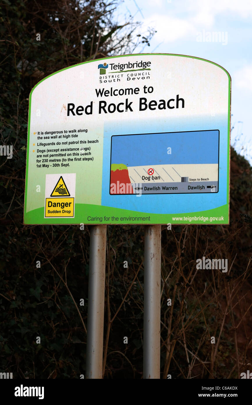 Welcome to Red Rock Beach in Devon Signpost Stock Photo - Alamy