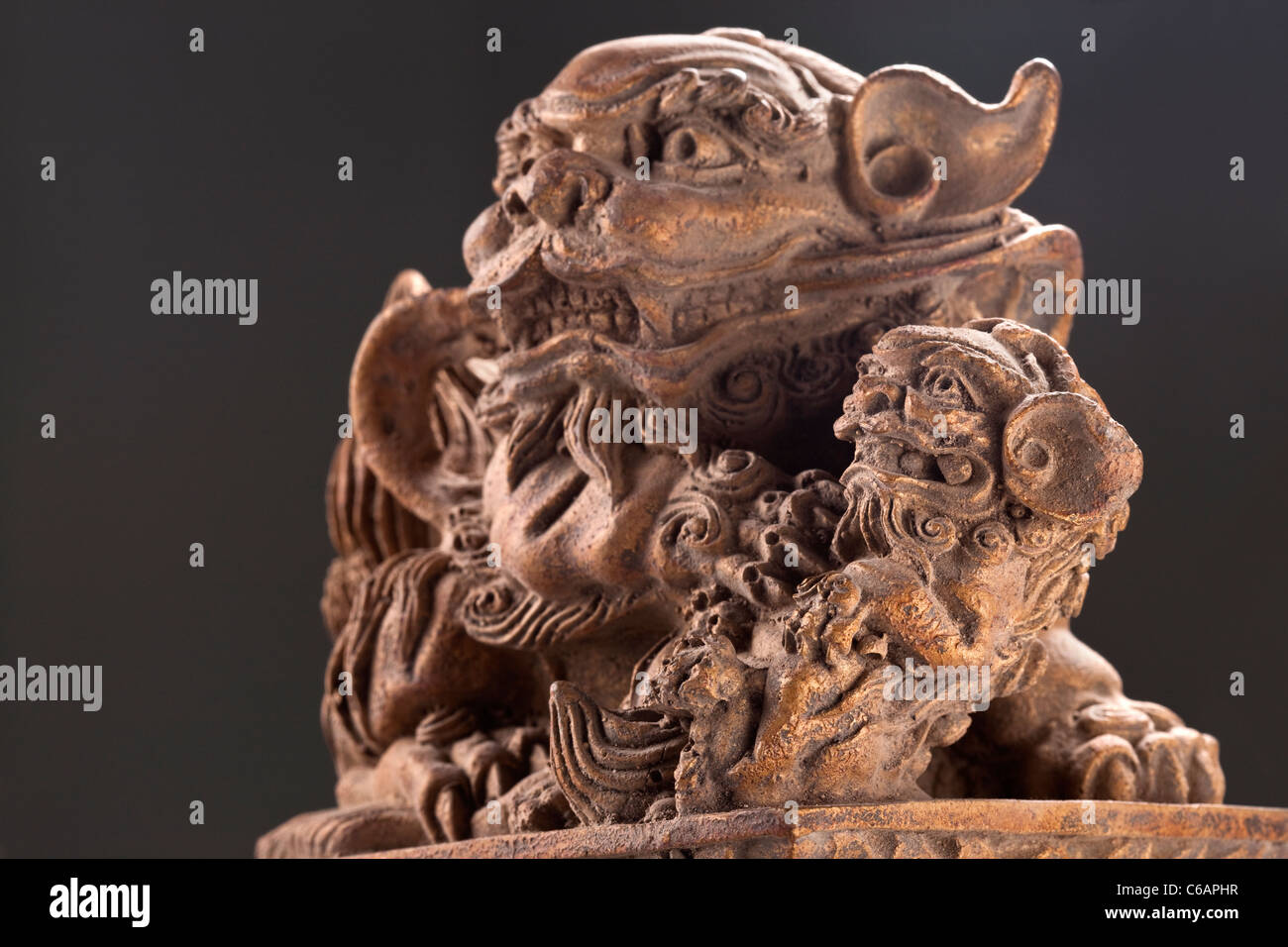 Traditional Chinese lion statue Stock Photo Alamy