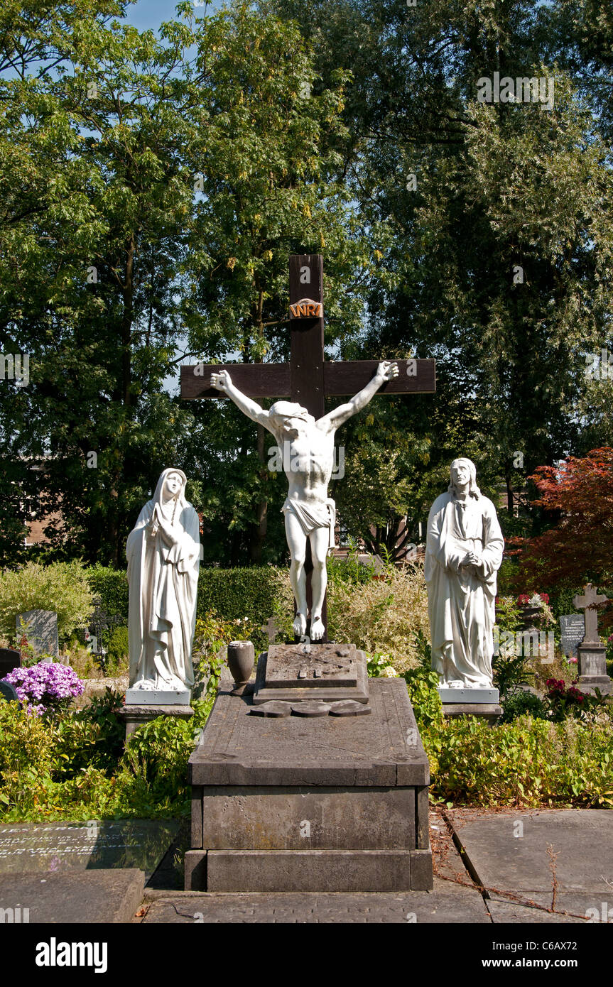 Catholic Begraafplaats cemetery Zijlpoort Leiden Netherlands Stock Photo