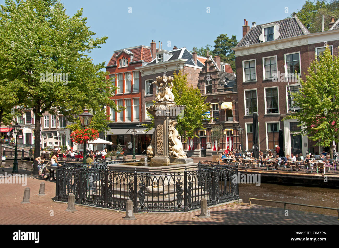 Fountain Leiden New Rhine Nieuwe Rijn Canal Netherlands Stock Photo