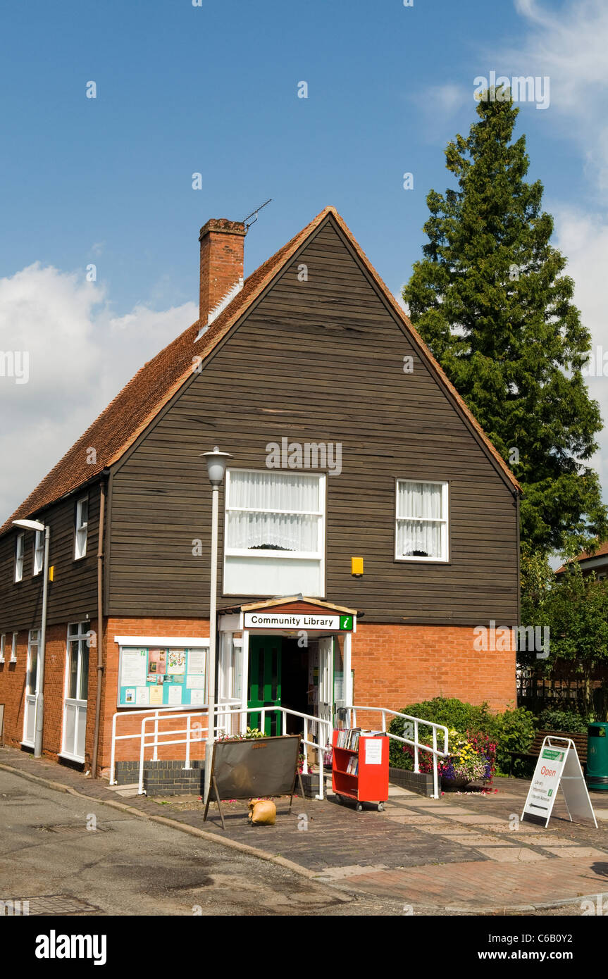 Library volunteer hires stock photography and images Alamy