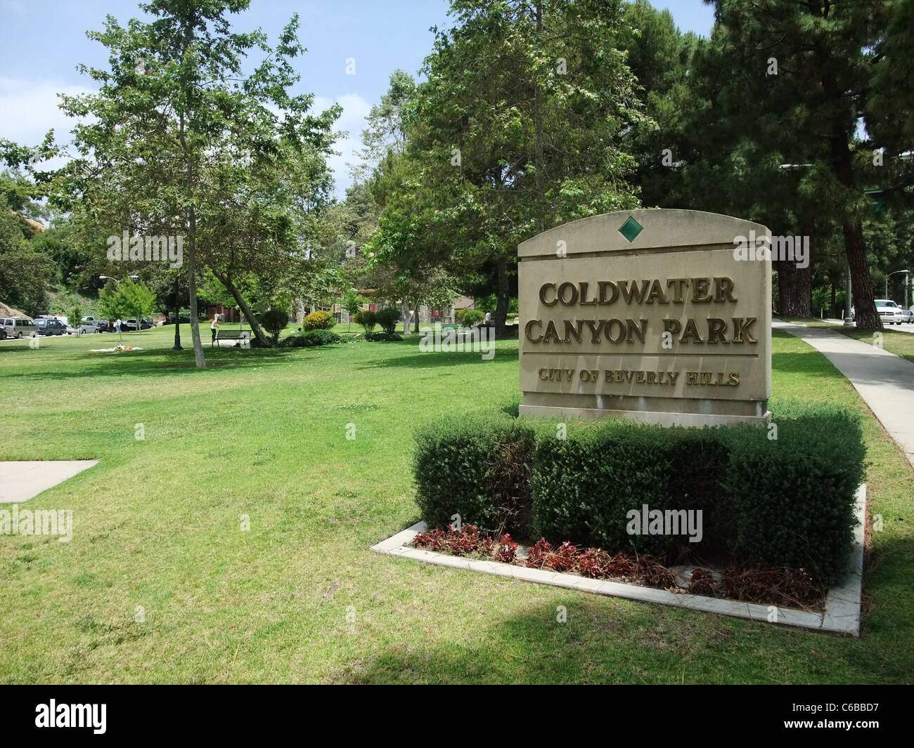 Entrance of coldwater canyon park in beverly hills los angeles hires