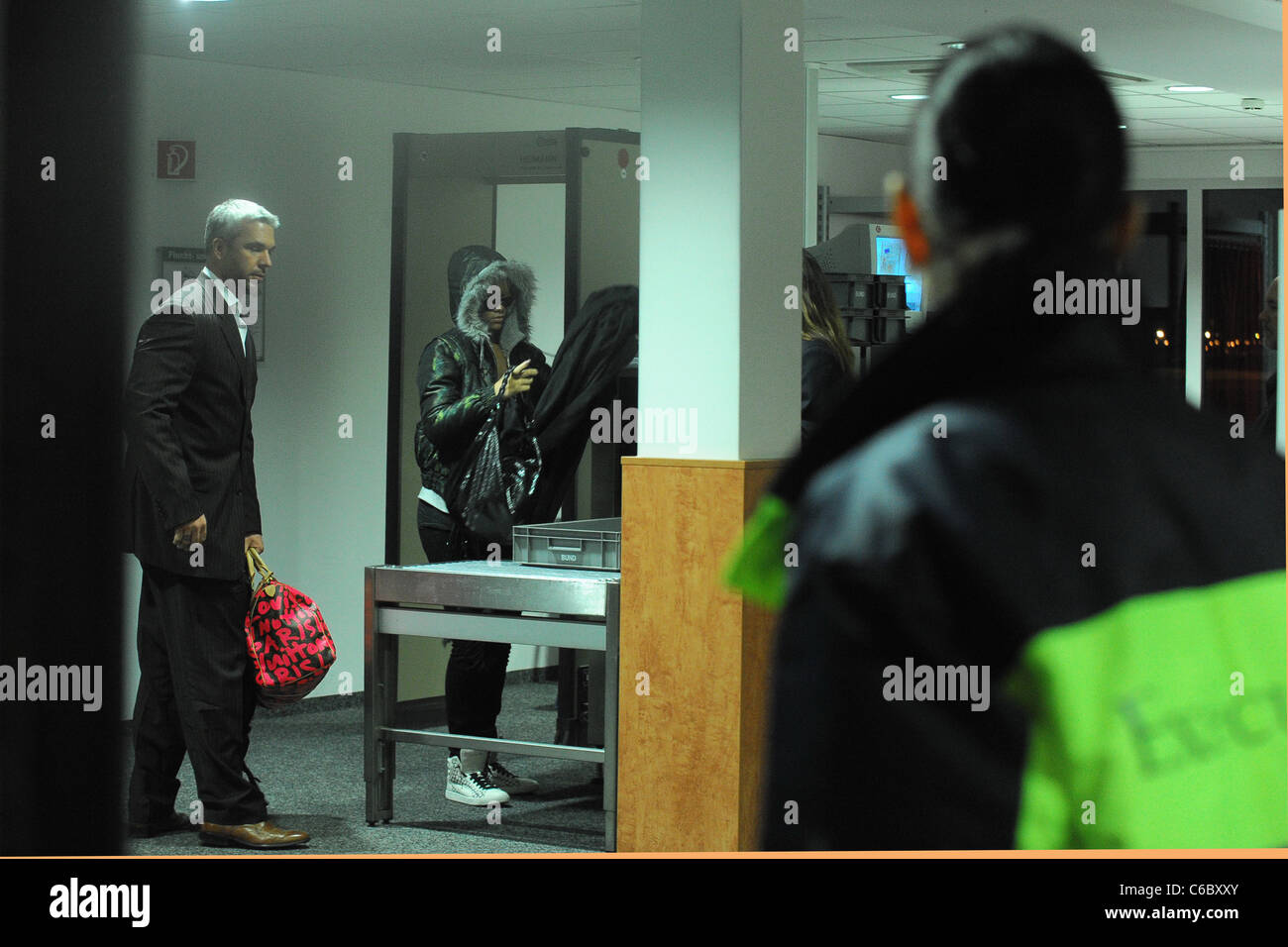 Rihanna At The Security Check On Her Way To Board A Private Jet At Stock Photo Alamy