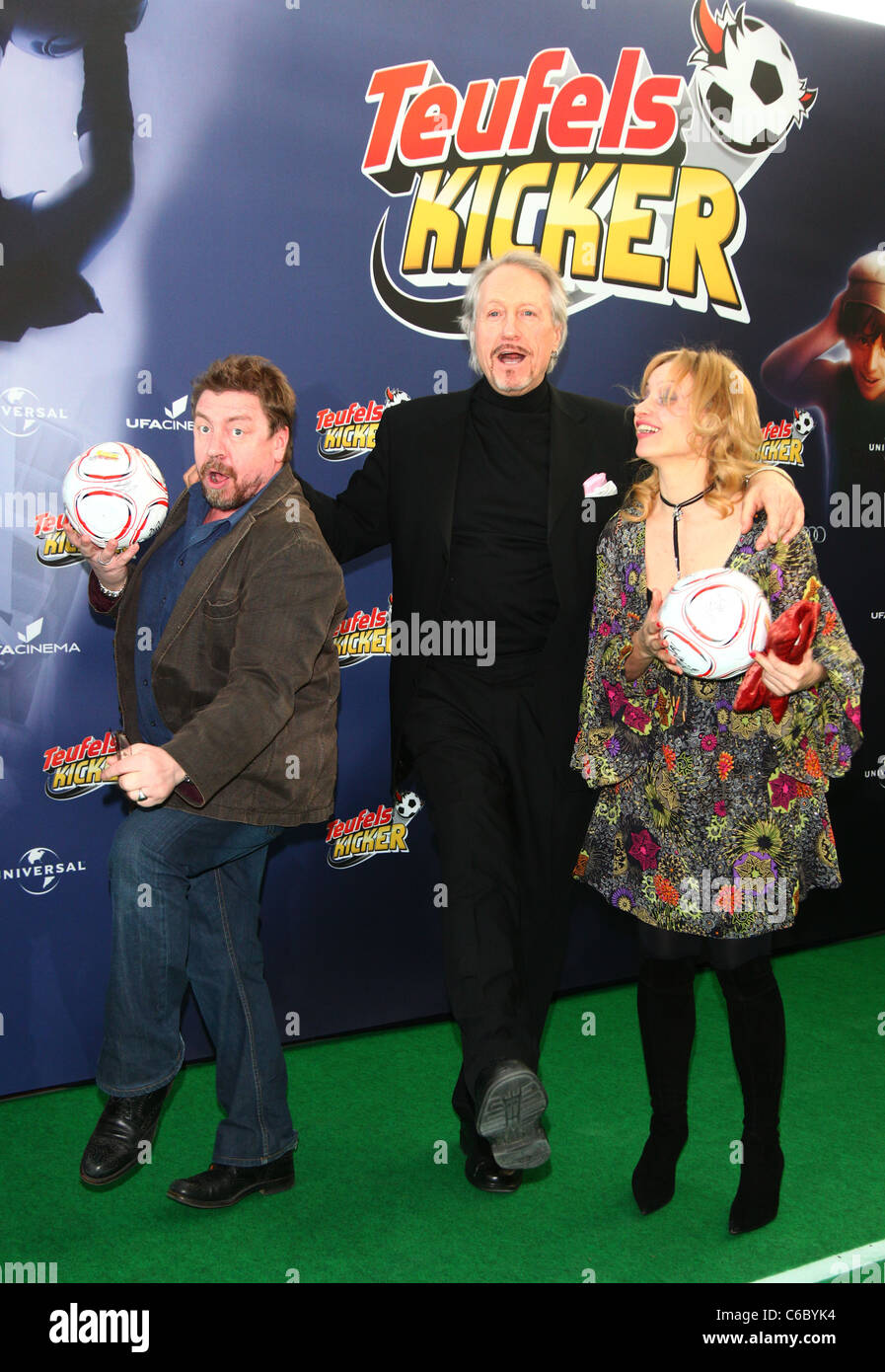 Armin Rohde, Reiner Schoene, Catherine Flemming at the world premiere of 'Teufelskicker' at Cinedom movie theatre. Cologne, Stock Photo