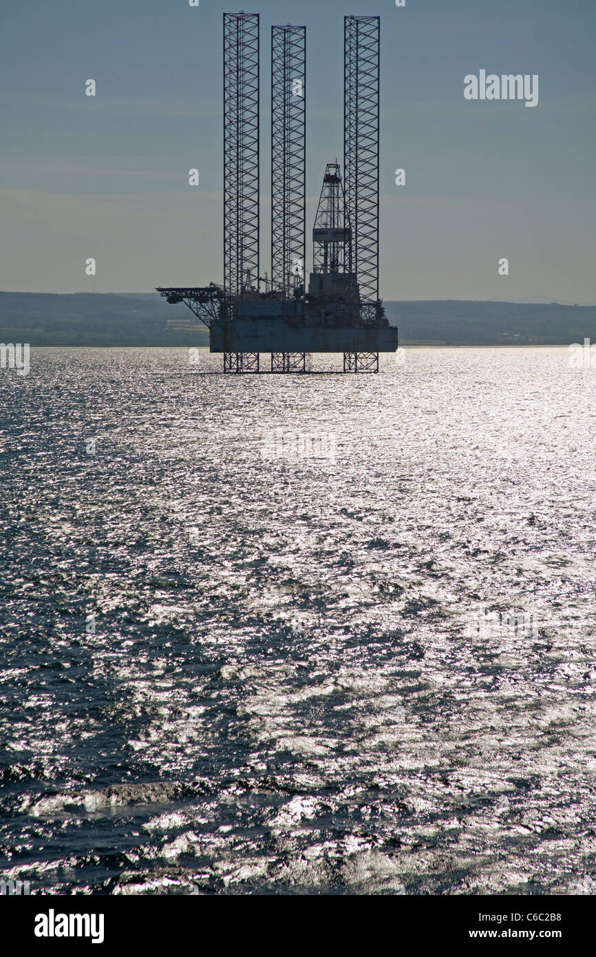 Oil rig Invergordon Cromarty Firth Stock Photo Alamy