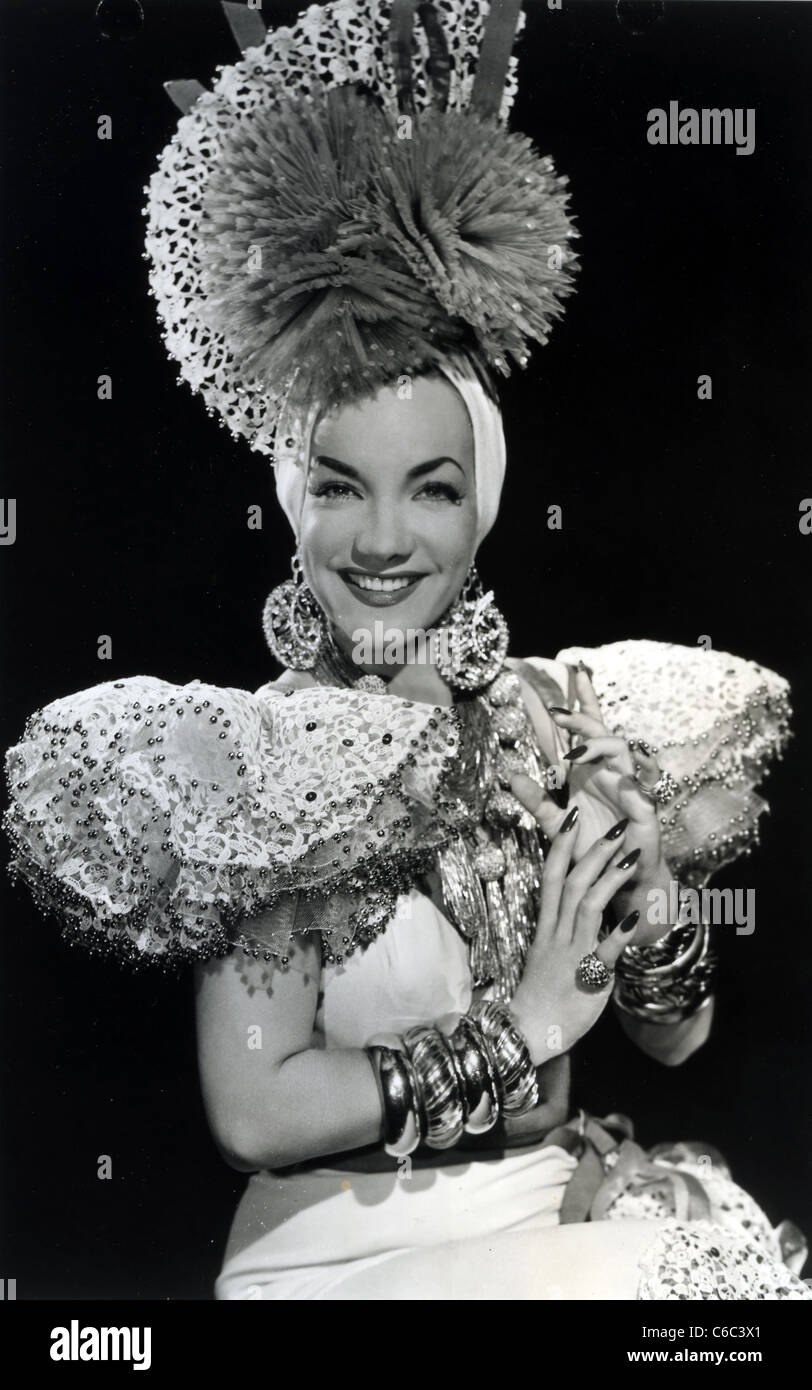 Brazilian samba singer hi-res stock photography and images - Alamy
