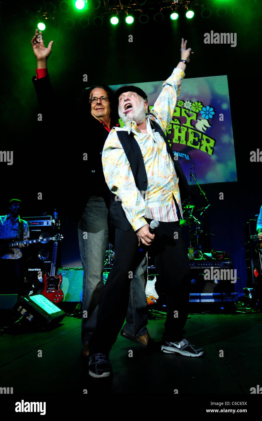 Mark 'Flo' Volman and Howard 'Eddie' Kaylan of the Turtles performs at Hard Rock Cafe as part of the Happy Together Tour. Stock Photo