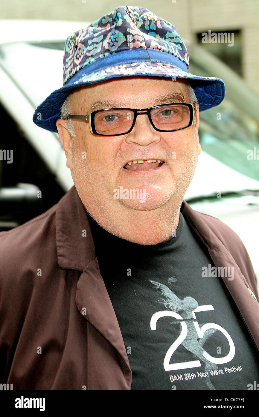 Actor J.R. Horne out and about in Manhattan wearing a fishing hat New York  City, USA - 17.06.10 HRC Stock Photo - Alamy