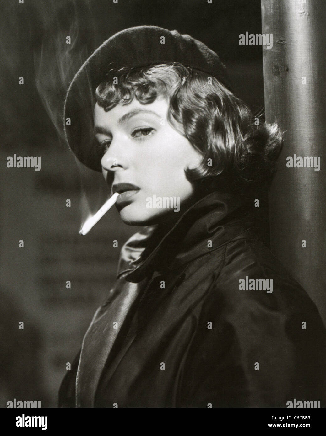 Ingrid bergman arch triumph 1948 hi-res stock photography and images