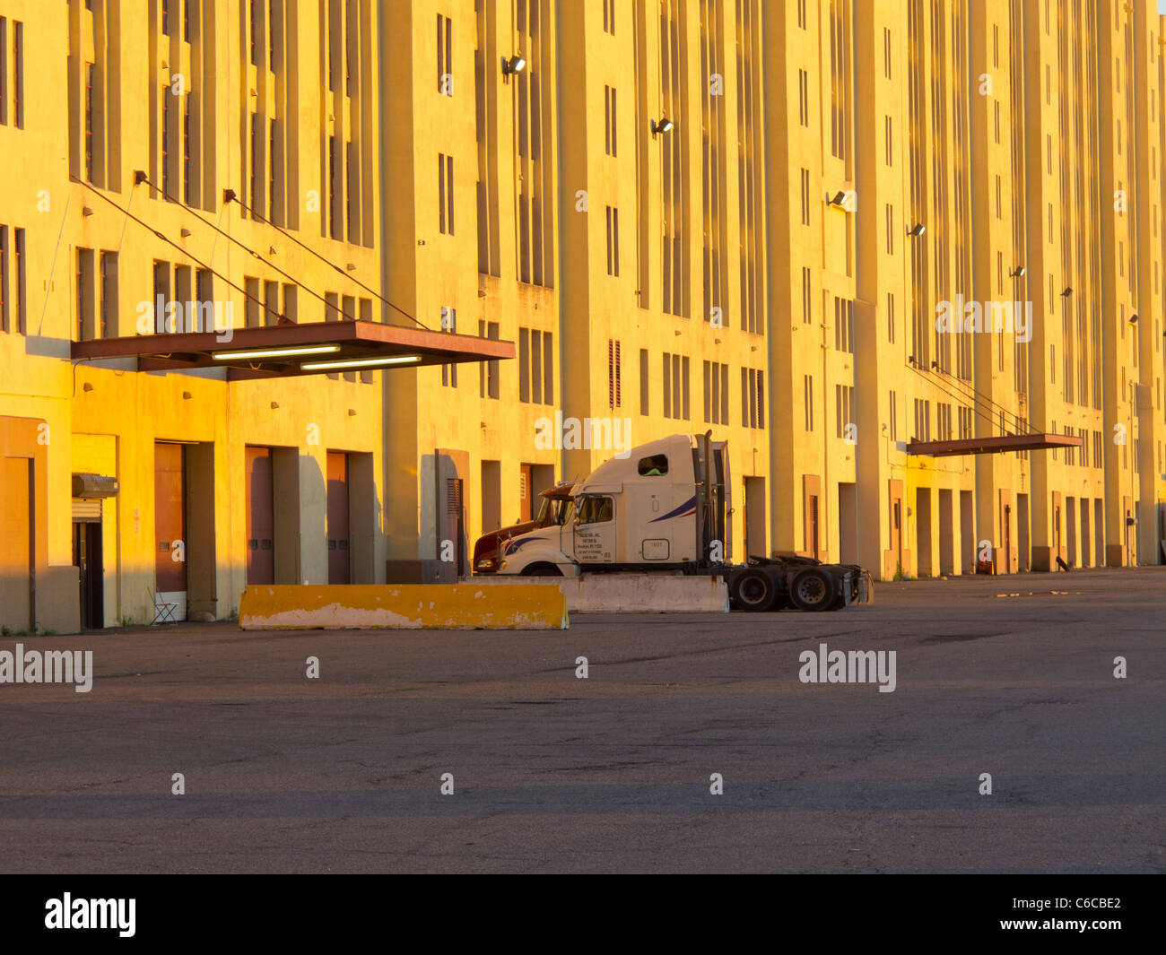 Brooklyn army terminal building Stock Photo Alamy