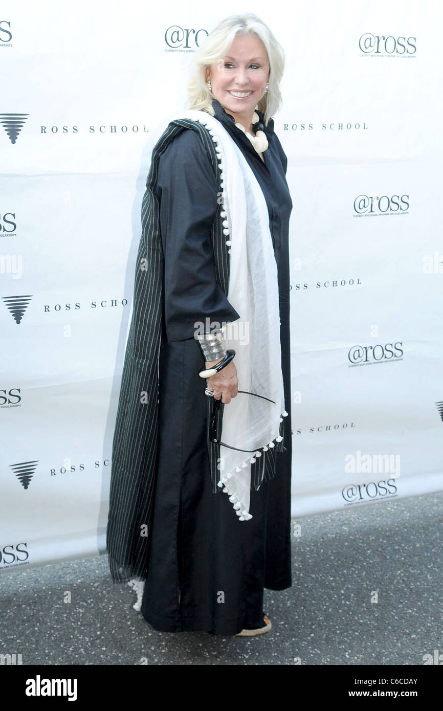 Courtney Sale Ross Ross School honours Julie Andrews at the 7th Annual