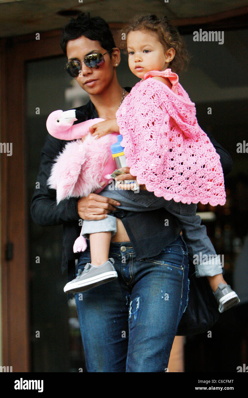 Pink shall hires stock photography and images Alamy(02)