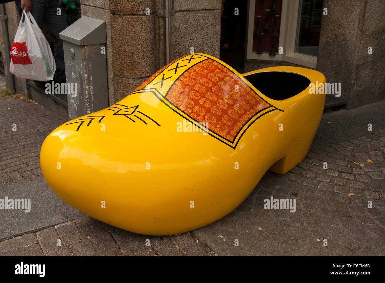 Giant Wooden Clog Amsterdam High 