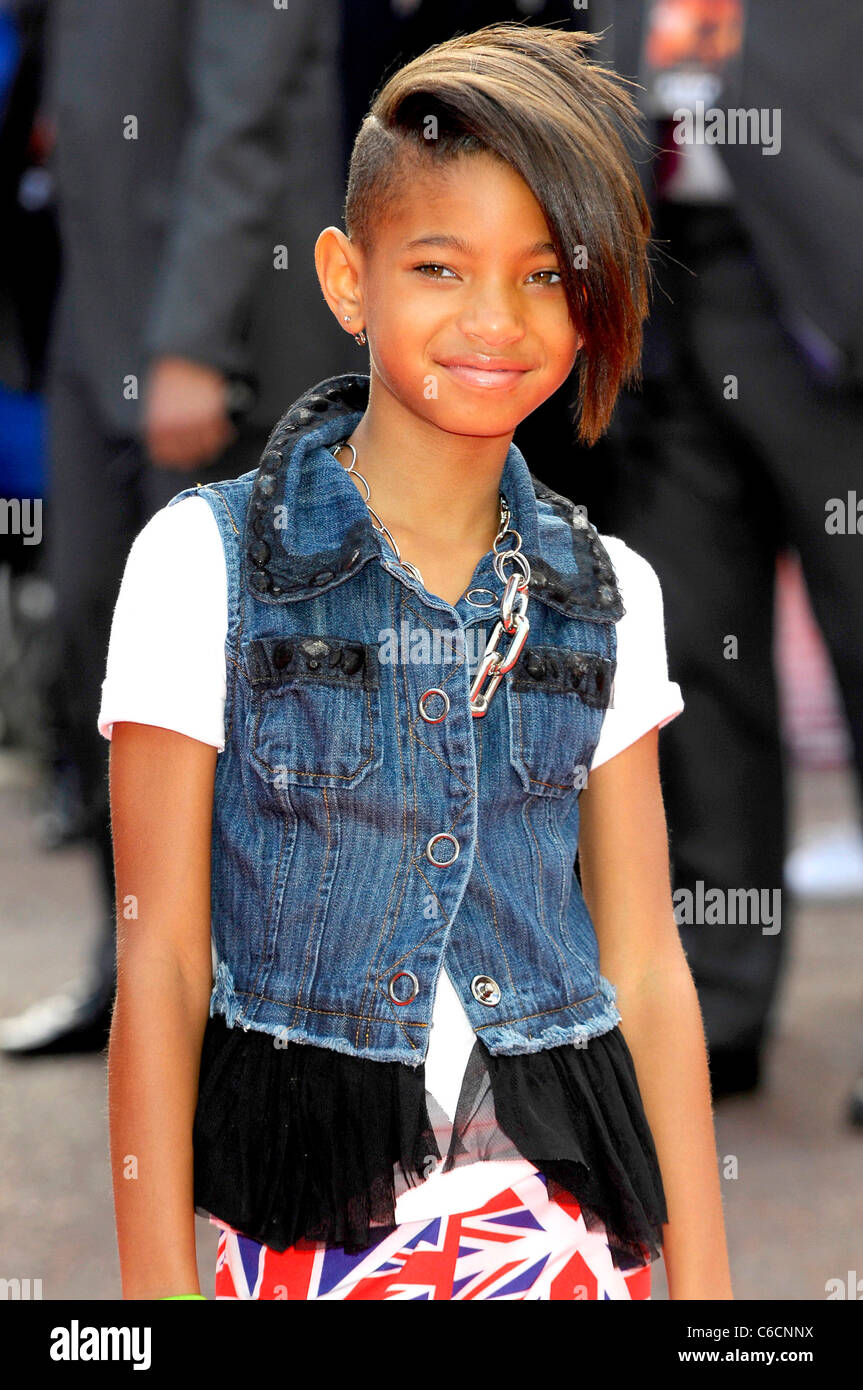 Willow Smith UK film premiere of Karate Kid held at the Odeon Cinema - Arrivals London, England Stock Photo - Alamy Willow Smith UK film premiere of Karate Kid held at the Odeon Cinema - Arrivals London, England Stock Photo - Alamy