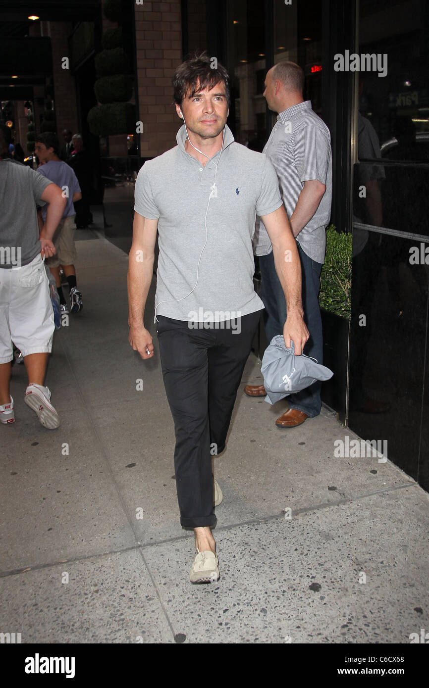 Gossip Girl' star Matthew Settle out walking in SoHo New York City, USA
