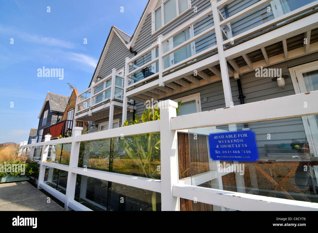 Seafront houses whitstable hires stock photography and images Alamy