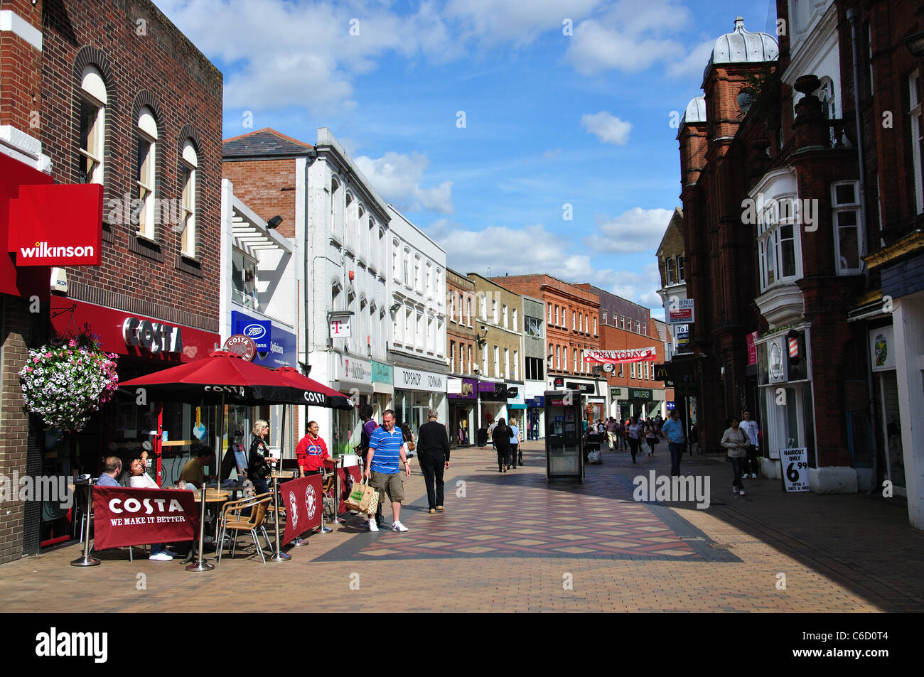 Pedestrianised High Street, Maidenhead, Royal Borough of Windsor and Maidenhead, Berkshire, England, United Kingdom Stock Photo