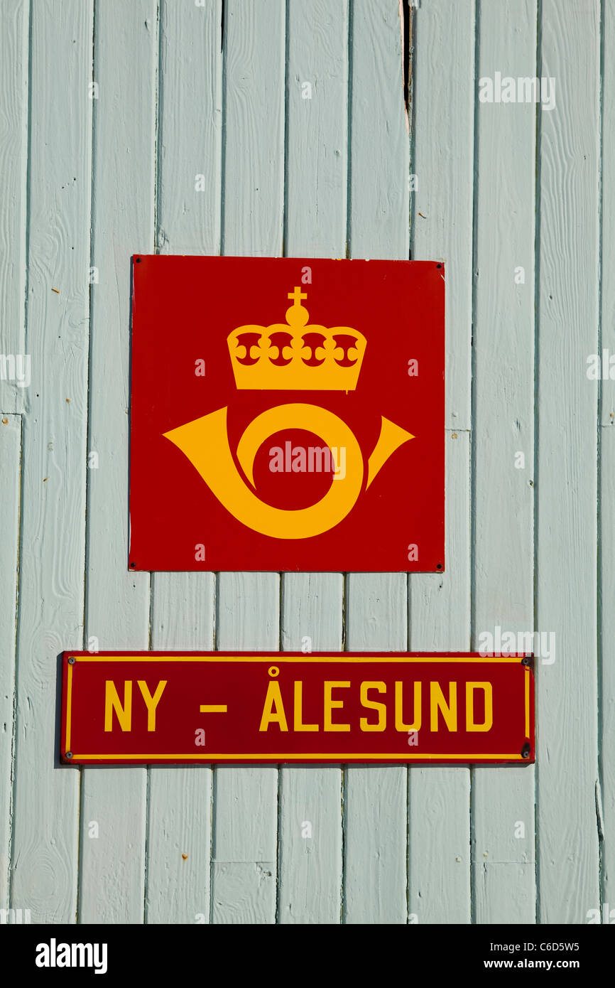 The world's most northerly post office, at the scientific research base