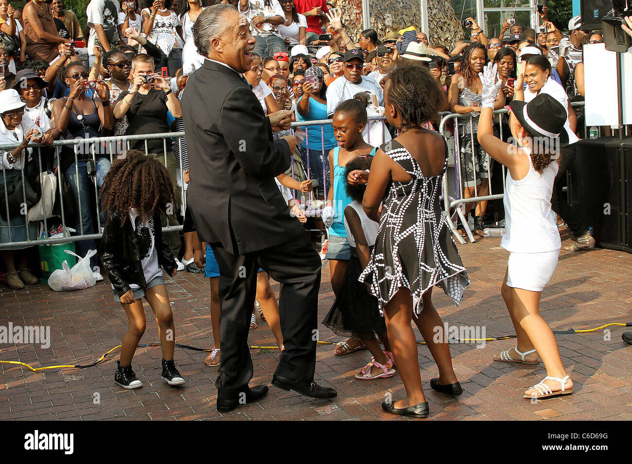 Roberta Flack One year after Michael Jackson's death, friends, family