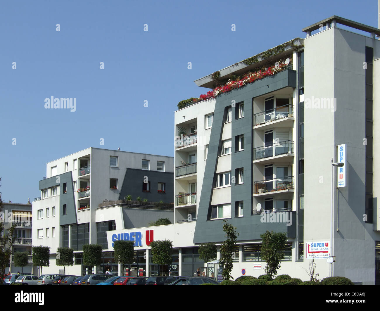 Supermarket and Social Housing (HLM), Le Havre, France Stock Photo
