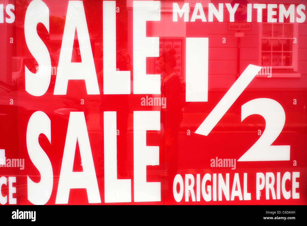 Shop sale posters hires stock photography and images Alamy