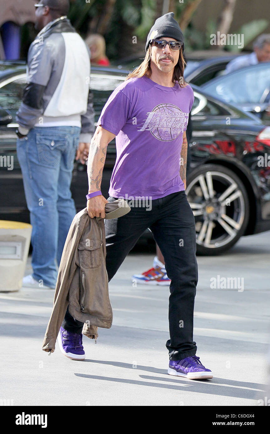 Snoop Dogg arrives at the Staples Center to watch Los Angeles Lakers vs the  Chicago Bulls basketball game. Finally back from the lockout that nearly  shut down the entire NBA season, the Bulls pulled out an 88-87 victory in  their 2011-2012 opener game