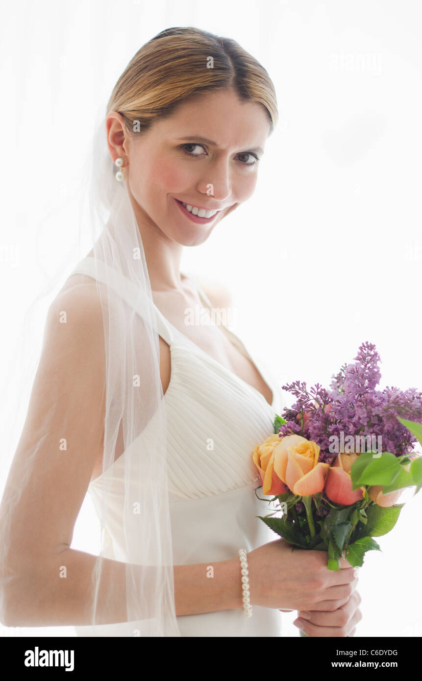 Portrait bride veil smiling hi-res stock photography and images - Alamy