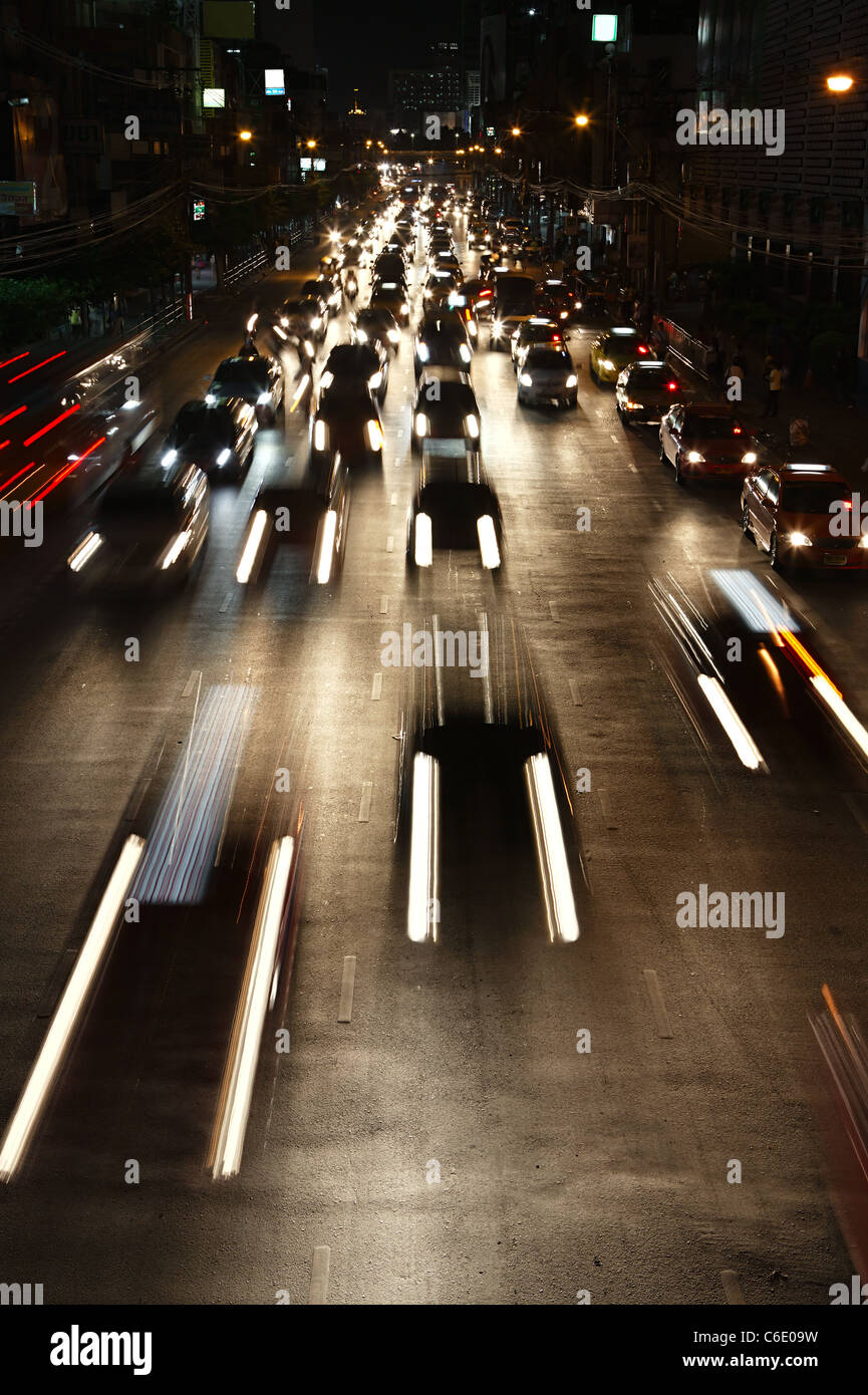 Big city by night hi-res stock photography and images - Alamy