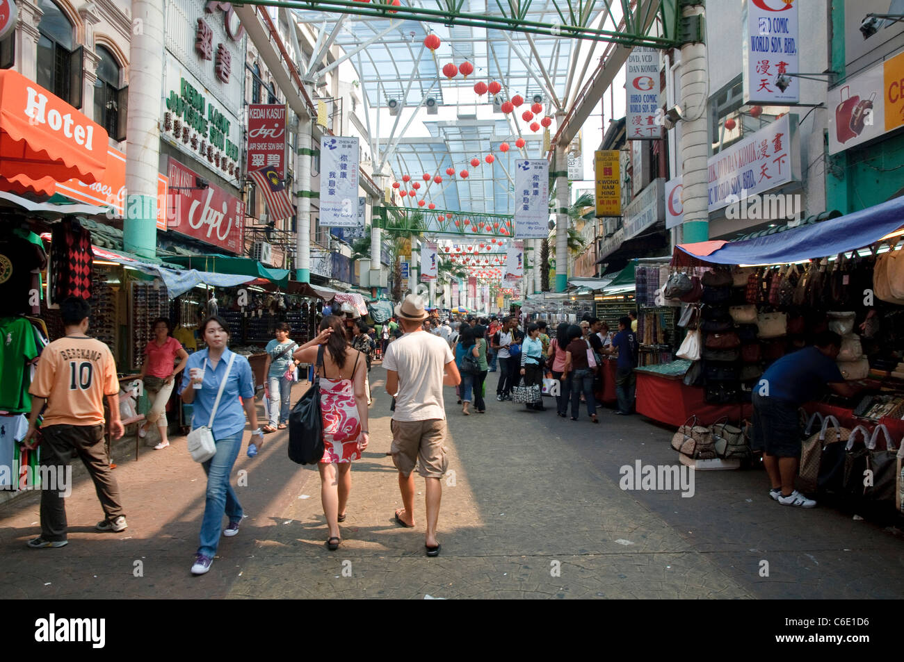 Petaling Street, best known shopping street in Chinatown, Kuala Lumpur, Malaysia, Southeast Asia, Asia Stock Photo