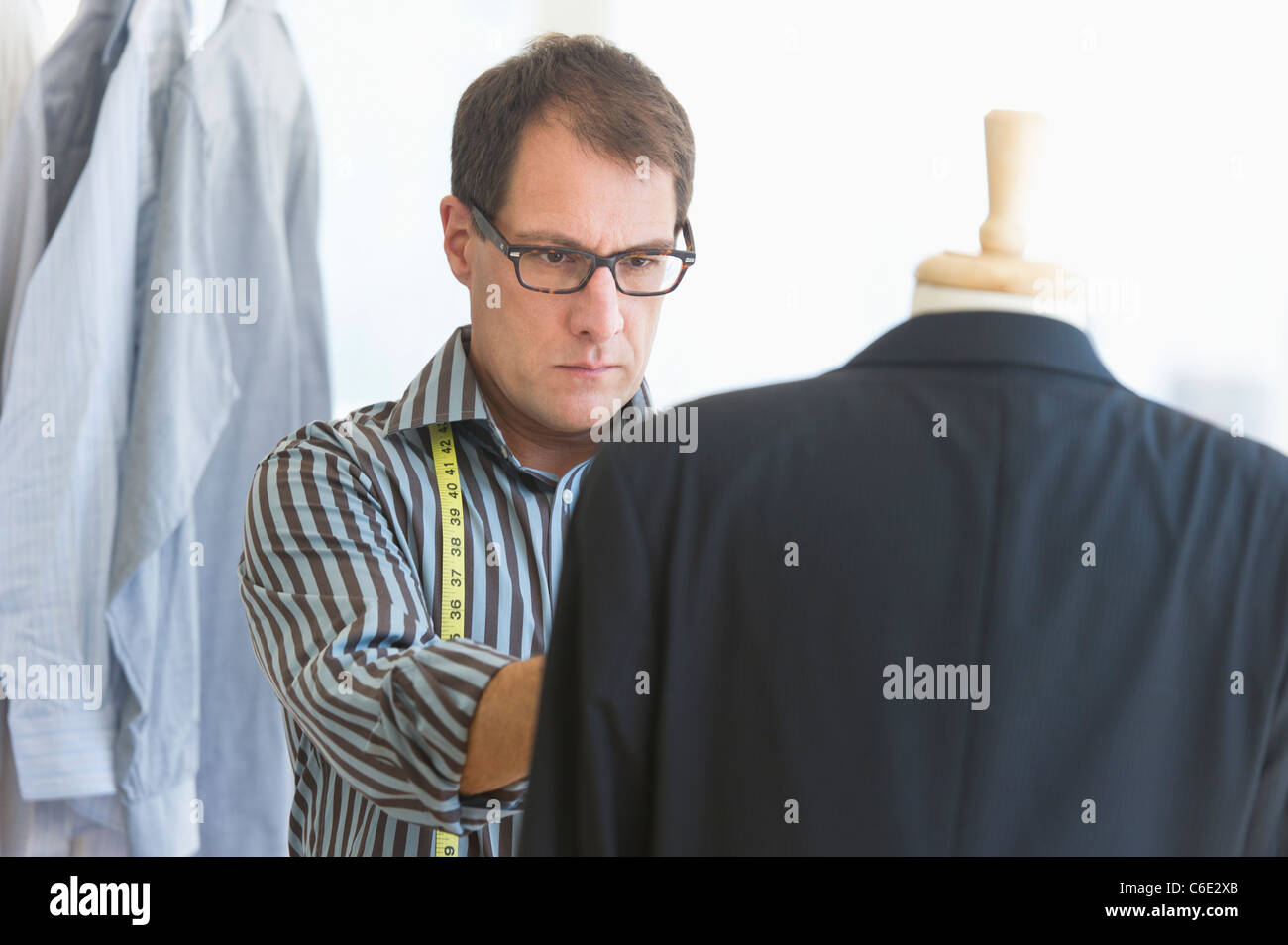 Man tailor fashion designer hi-res stock photography and images - Alamy