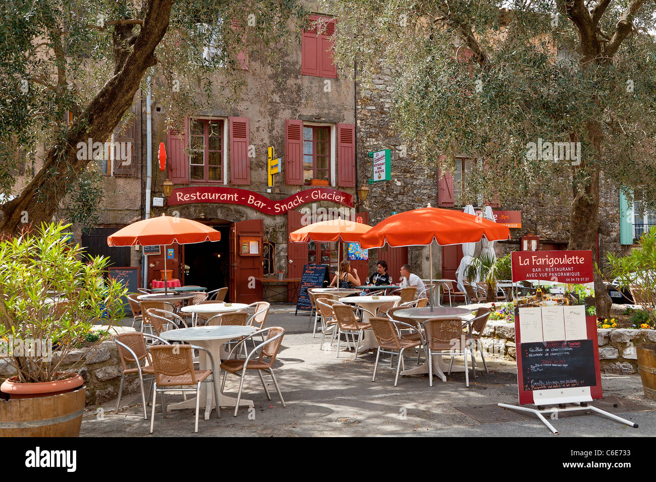 Var provence cafe hi-res stock photography and images - Alamy