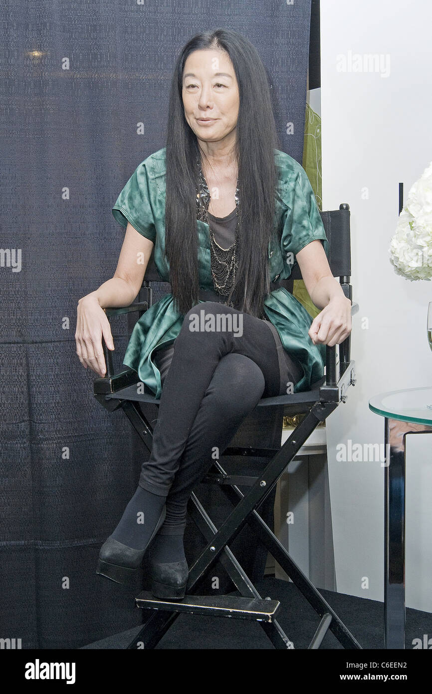 Vera Wang 20 Years, 11 Dresses: Vera Wang celebrates 20 years of