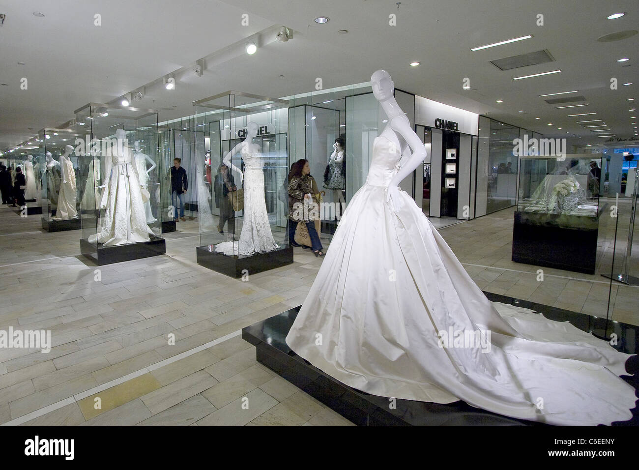 Bloomingdales bridal gowns cheap