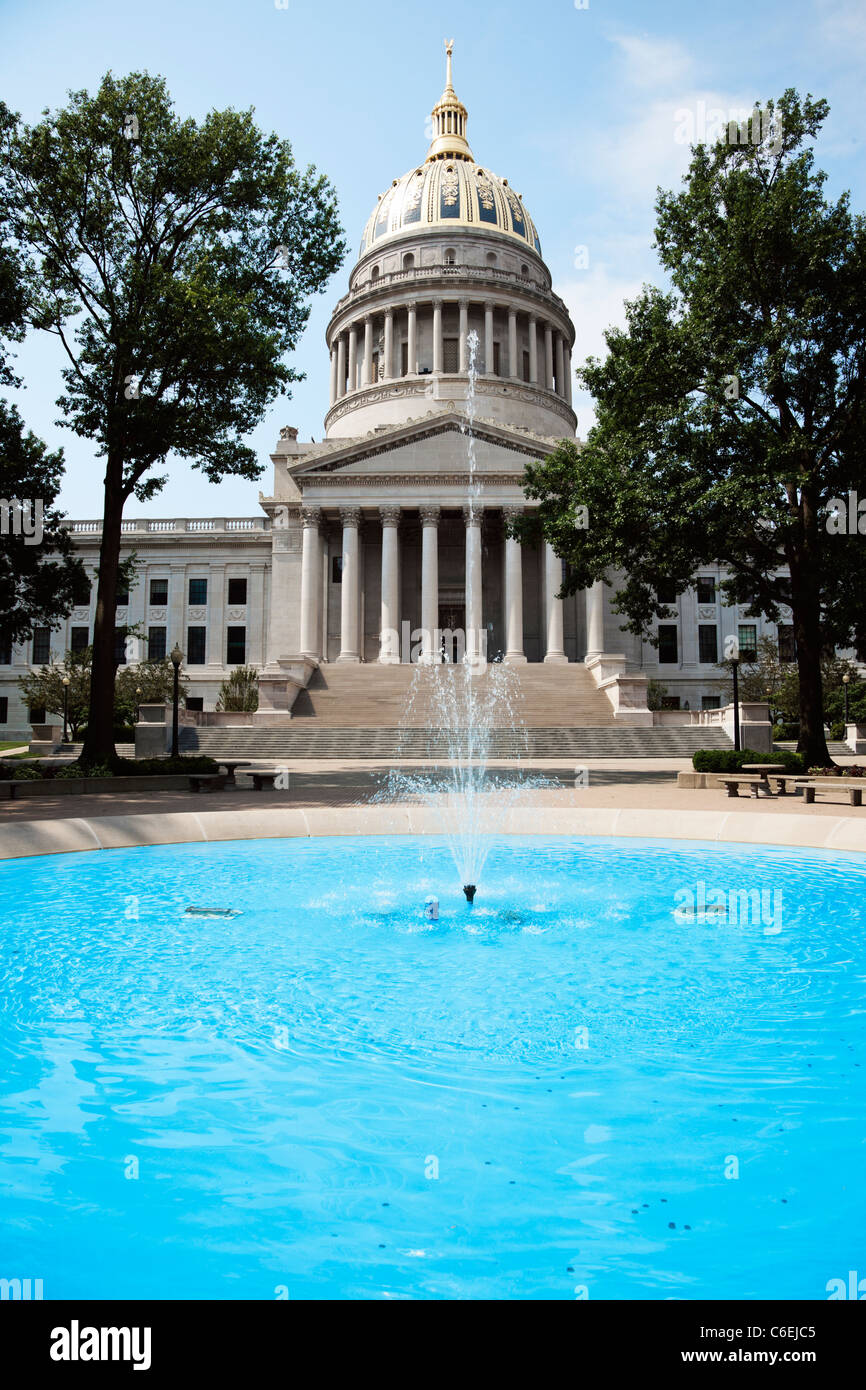 USA, West Virginia, Charleston, Entrance to State Capitol Building Stock Photo