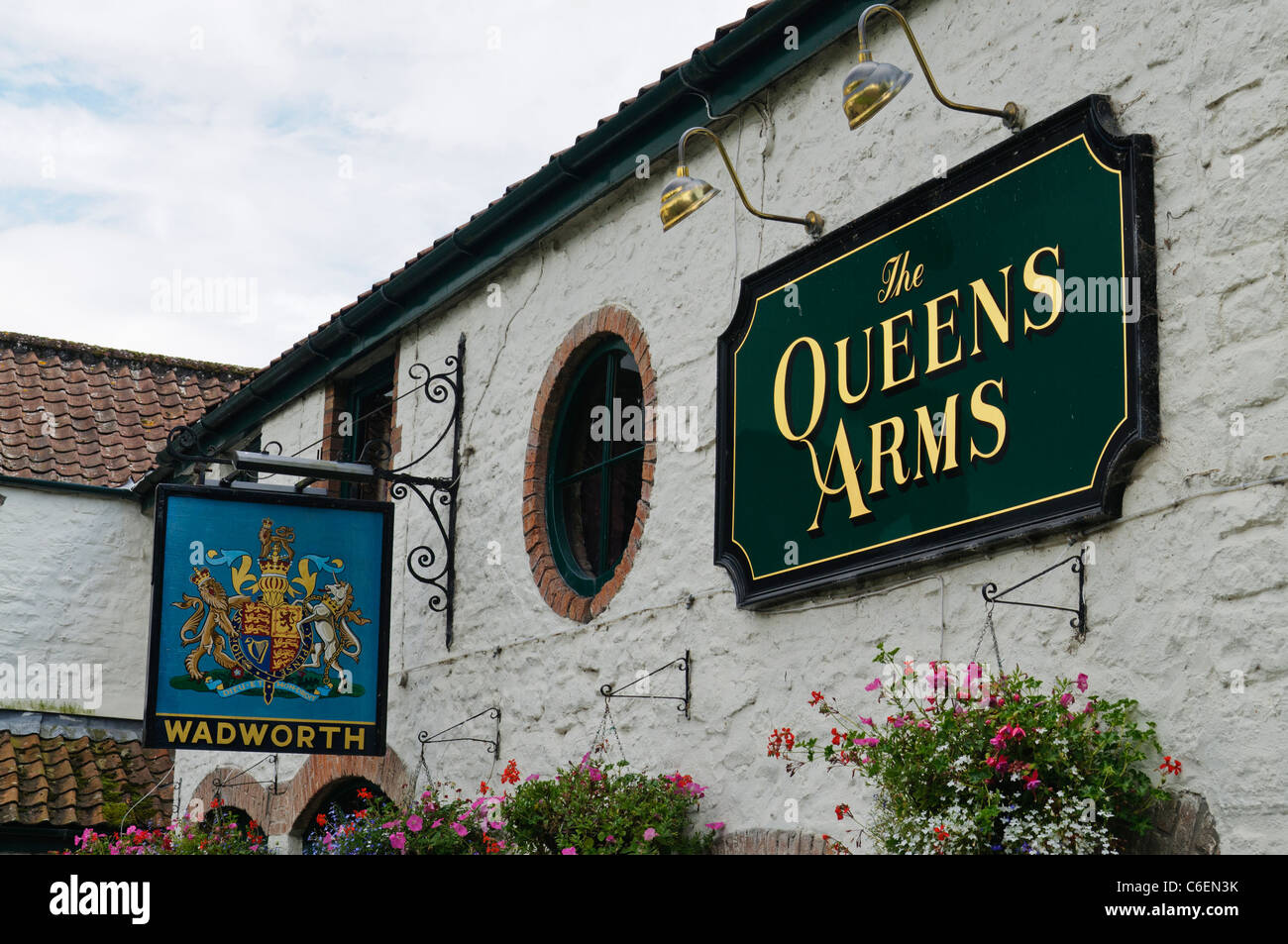The queens arms hires stock photography and images Alamy