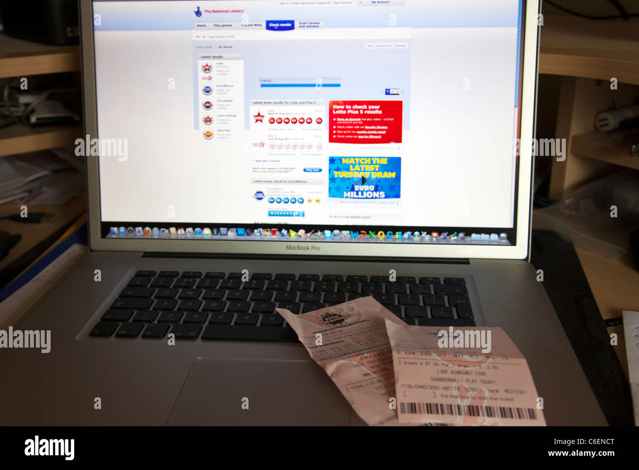 Lottery Winner High Resolution Stock Photography And Images Alamy