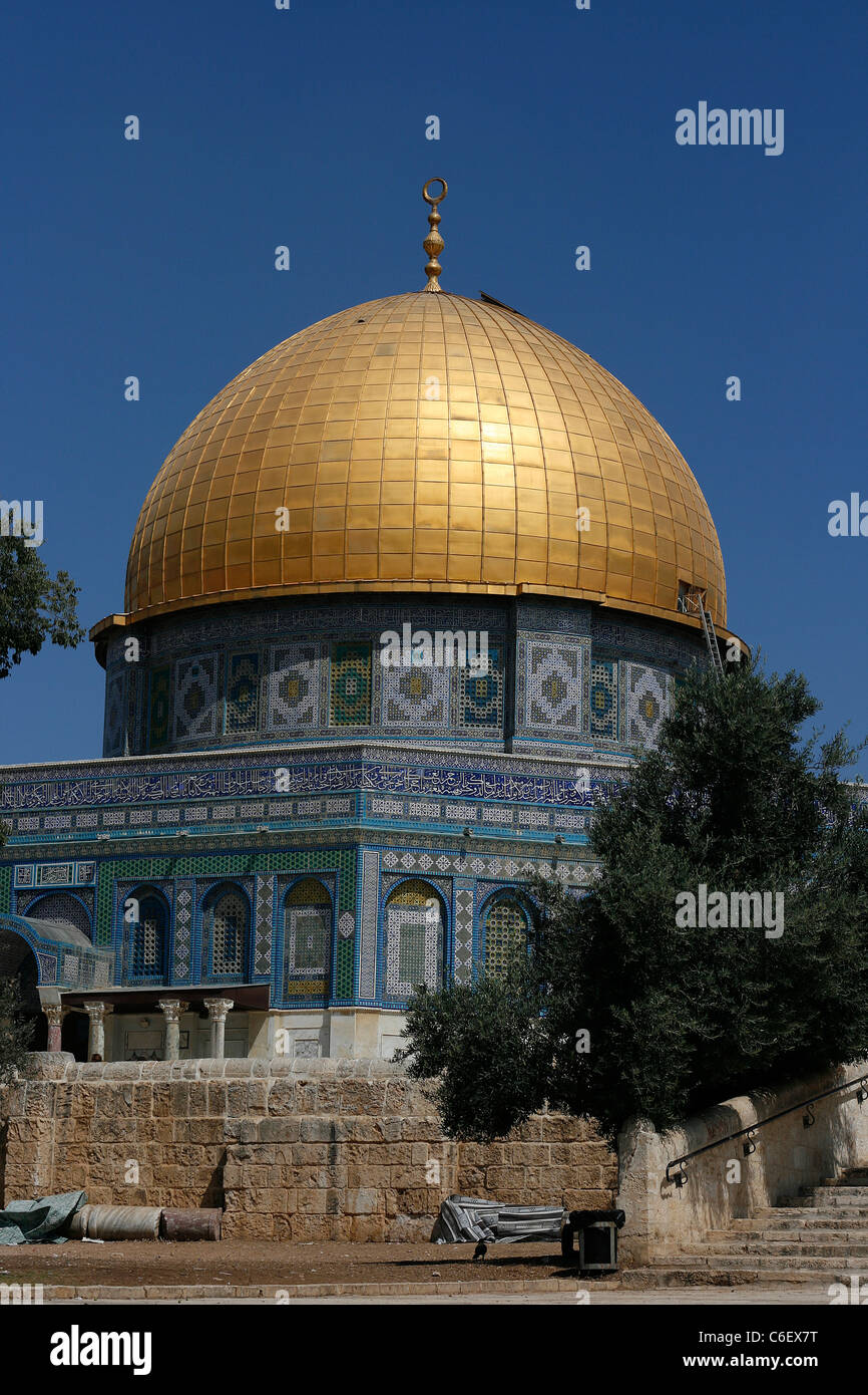 The Dome of the Rock on the Temple Mount in the Old city of Jerusalem, Israel Stock Photo