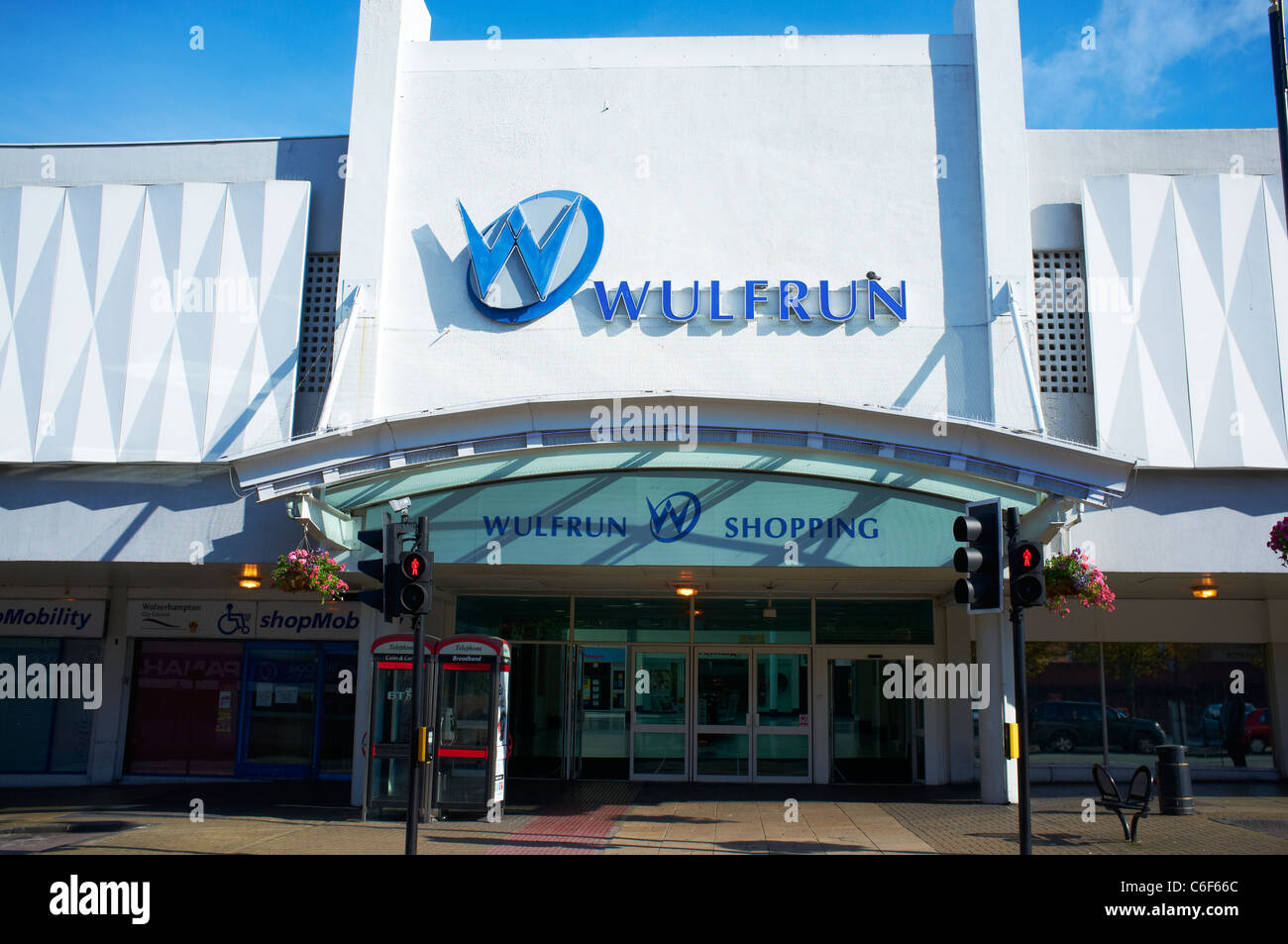 Entrance to the Wulfrun Shopping Centre Cleveland Street Wolverhampton