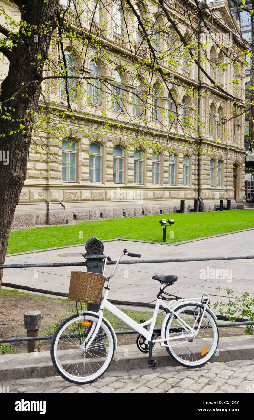 bike with carrier in front