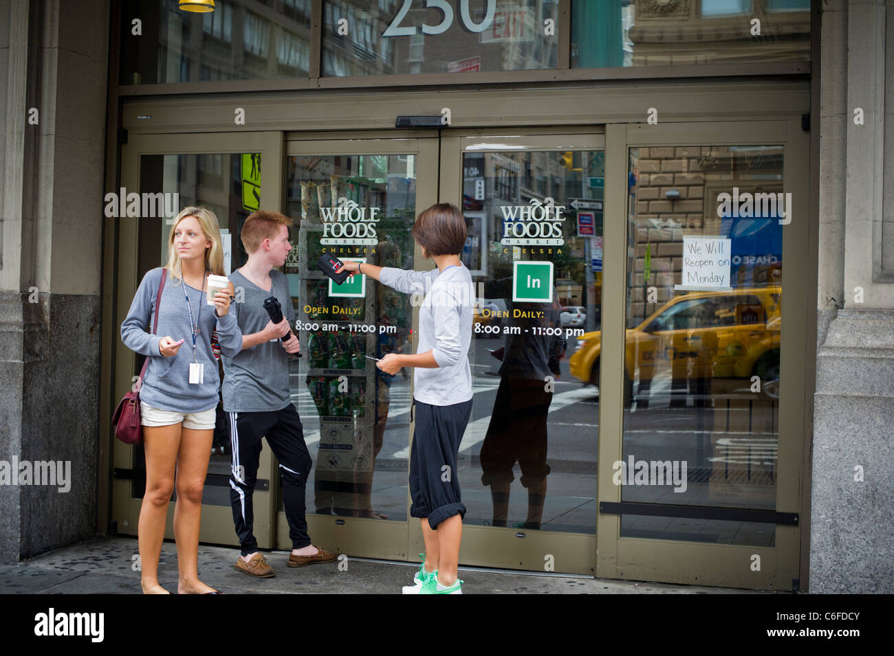 Shoppers find a Whole Foods supermarket closed in the Chelsea neighborhood of New York Stock Photo