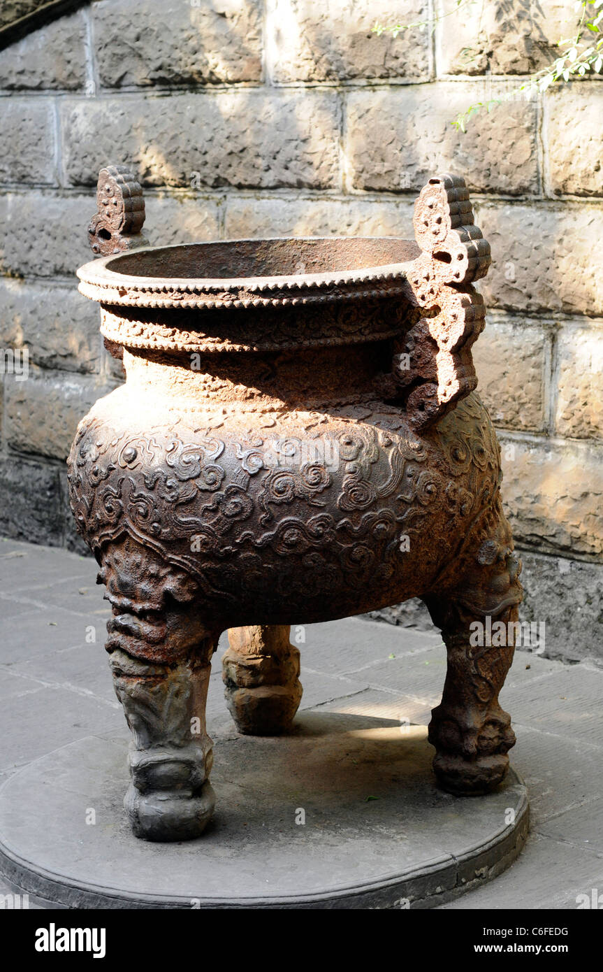 Incense burner at Lui Bei's tomb, Chengdu, China Stock Photo Alamy