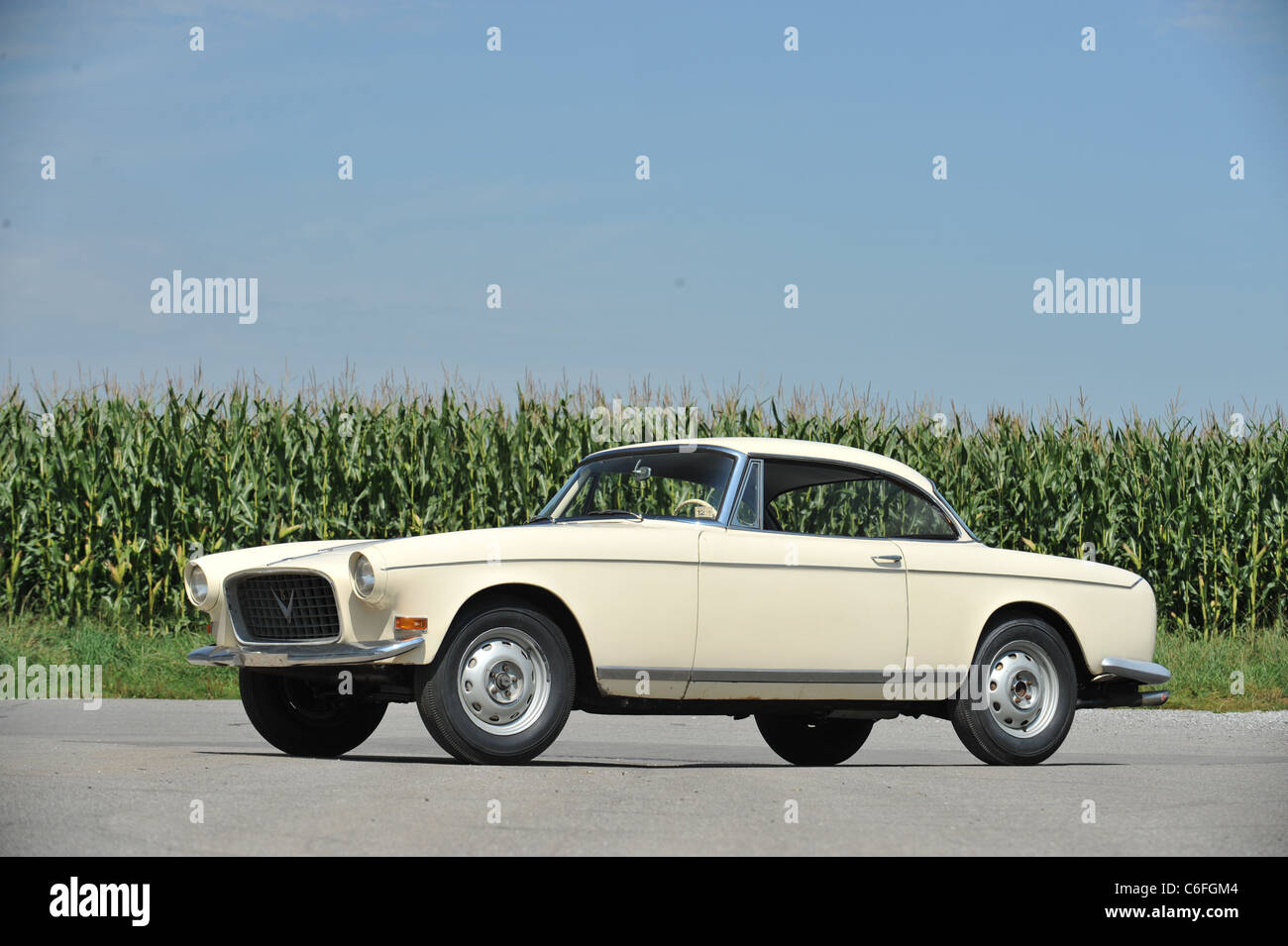 Coachwork hi-res stock photography and images - Alamy