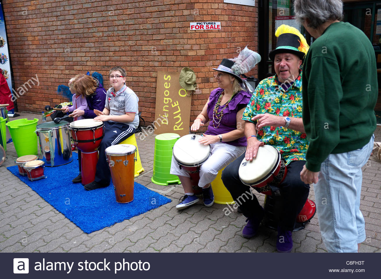 Bongo People High Resolution Stock Photography and Images Alamy