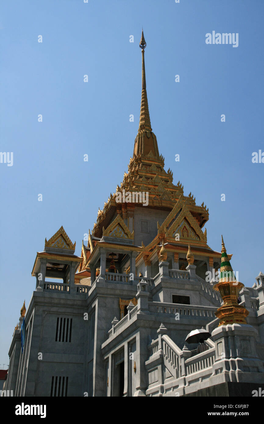 Wat Traimit buddhist temple roof, Bangkok, Thailand Stock Photo