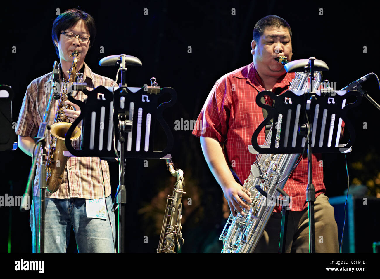 Duo music instruments hires stock photography and images Alamy