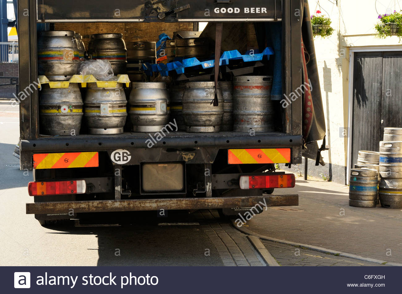 Beer Delivery Van High Resolution Stock Photography and Images Alamy