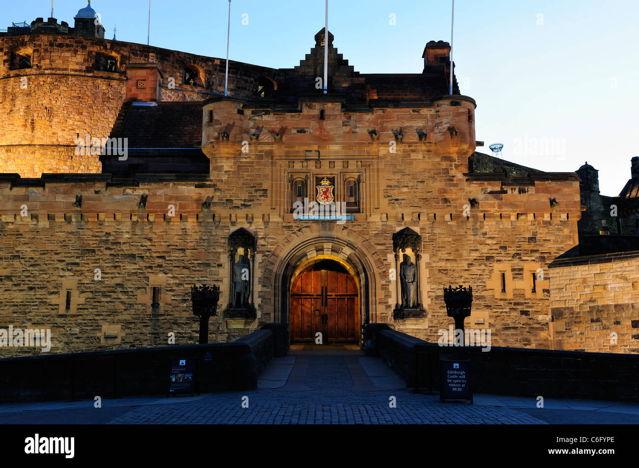 Edinburgh Castle entrance by night from Castle Esplanade, Edinburgh ...