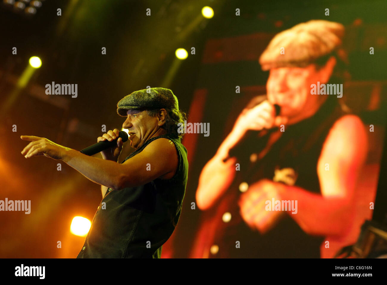 Acdc brian johnson hi-res stock photography and images - Alamy