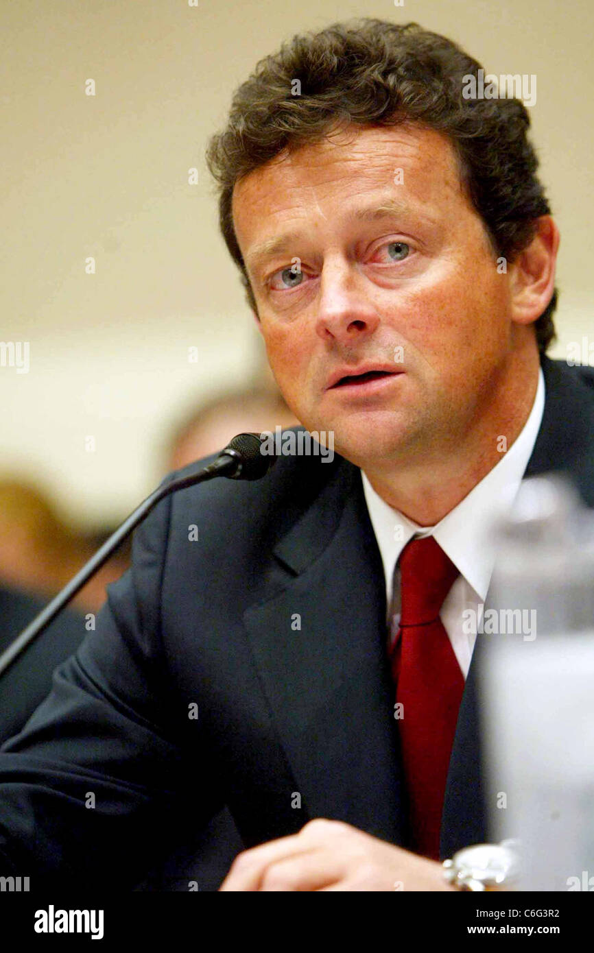 Tony Hayward, CEO of BP oil and energy company testifies at a House Energy  and Commerce Committee hearing on the oil spill in Stock Photo - Alamy